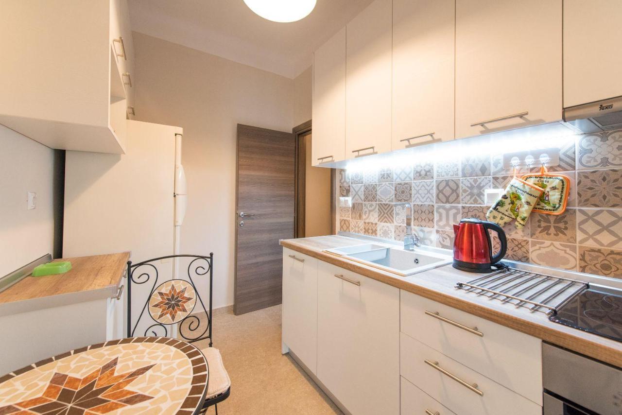 Apricot By Halu! Cozy Apt Next To Agia Sophia Metro Station Солун Екстериор снимка